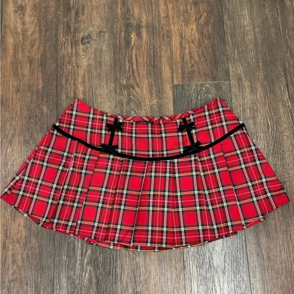 Social Collison Plaid Pleated Skirt with bows Size M - Picture 2 of 13